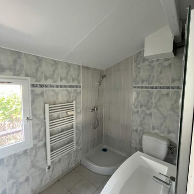 deux pièces Mougins salle de douche